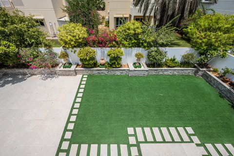 Meadows, Dubai, संयुक्त अरब अमीरात में विला, 4 बेडरूम, 544.97 वर्ग मीटर, संख्या 750013 - फ़ोटो 19