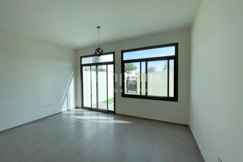 Řadový dům v Town Square, Dubai, SAE 4 ložnice, 303.92008711 m² Č.: 583733 - fotografie 2