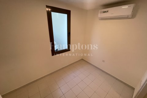 Řadový dům v Town Square, Dubai, SAE 4 ložnice, 303.92008711 m² Č.: 583733 - fotografie 6