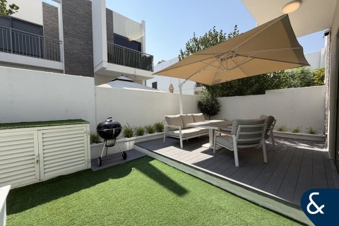 Casa urbana para venda em DAMAC Hills (Akoya by DAMAC), Dubai, EAU 3 quartos, 175 m2 № 666595 - foto 2