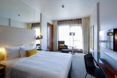 Dubai, UAE의 건물 번호 700922