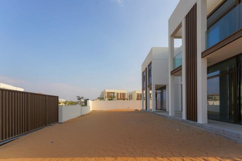 Abu Dhabi, संयुक्त अरब अमीरात में कमर्शियल प्रॉपर्टी, 707 वर्ग मीटर, संख्या 384682 - फ़ोटो 15