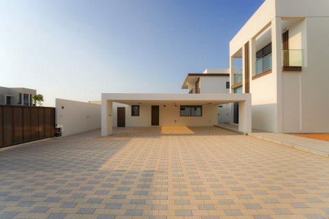 Abu Dhabi, संयुक्त अरब अमीरात में कमर्शियल प्रॉपर्टी, 707 वर्ग मीटर, संख्या 384682 - फ़ोटो 12