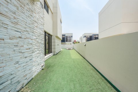 Üürile anda ridamaja asukohaga DAMAC Hills (Akoya by DAMAC), Dubai, AÜE: 4 magamistoaga, 393.51016613 m² Nr 583412 - pilt 21