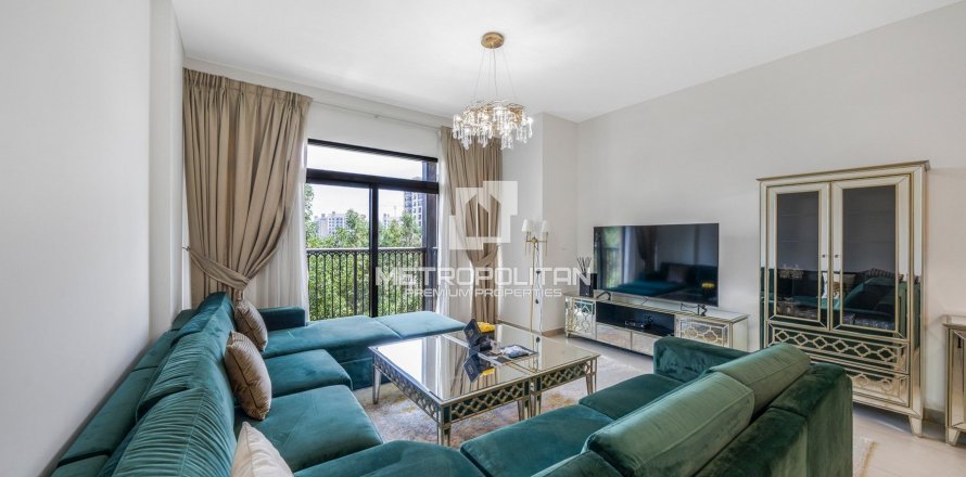 Apartmen di Umm Suqeim, Dubai, UAE 2 bilik tidur, 128 meter persegi № 593535