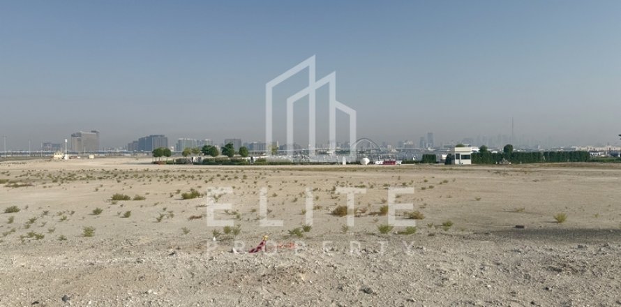 Land in Deira, Dubai, UAE № 620264