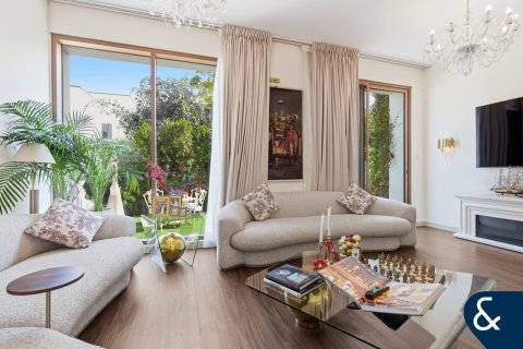 Villa til salg i Dubai Hills Estate, Dubai, UAE 4 soveværelser, 229 kvm № 667364 - foto 7