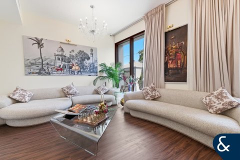 Villa til salg i Dubai Hills Estate, Dubai, UAE 4 soveværelser, 229 kvm № 667364 - foto 8