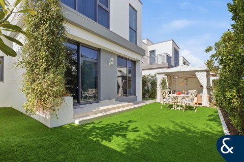 Villa a Dubai Hills Estate, Dubai, EAU 4 camere da letto, 229 mq. № 667364