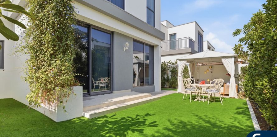 Villa i Dubai Hills Estate, Dubai, UAE 4 soveværelser, 229 kvm № 667364