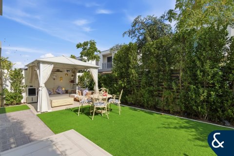 Villa til salg i Dubai Hills Estate, Dubai, UAE 4 soveværelser, 229 kvm № 667364 - foto 2