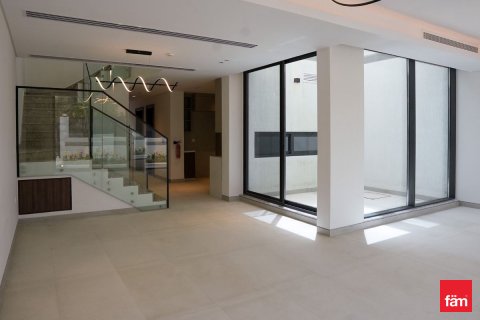 Üürile anda villa asukohaga Al Furjan, Dubai, AÜE: 4 magamistoaga, 672 m² Nr 703908 - pilt 4
