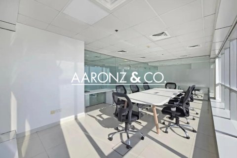 Birojs Jumeirah Lake Towers, Dubaijā, AAE 126 m2 Nr. 685622 - attēls 6