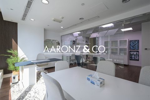 Escritório para arrendamento em Business Bay, Dubai, EAU 74 m2 № 685624 - foto 9