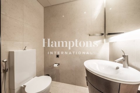 Huoneisto Burj Khalifa, Dubai, Arabiemiraatit 2 makuuhuonetta, 189.15050800 m2 № 651466 - kuva 1