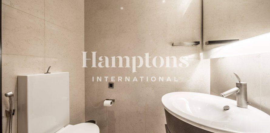 Huoneisto Burj Khalifa, Dubai, Arabiemiraatit 2 makuuhuonetta, 189.151 m2 № 651466