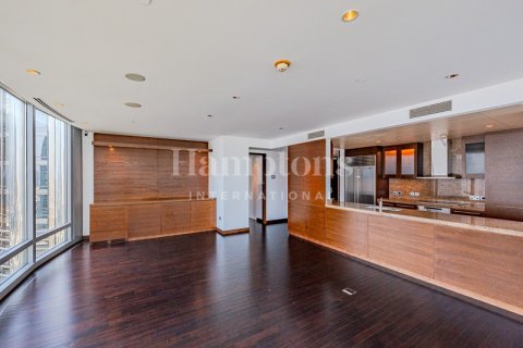 Apartament në Burj Khalifa, Dubai, Emiratet e Bashkuara Arabe 3 dhoma gjumi, 216.73526676 m2. № 651464 - Foto 7