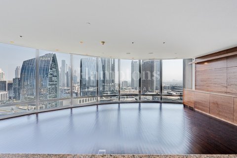Apartament në Burj Khalifa, Dubai, Emiratet e Bashkuara Arabe 3 dhoma gjumi, 216.73526676 m2. № 651464 - Foto 3