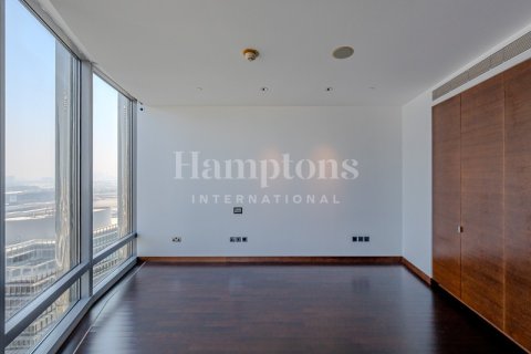 Apartament në Burj Khalifa, Dubai, Emiratet e Bashkuara Arabe 3 dhoma gjumi, 216.73526676 m2. № 651464 - Foto 20