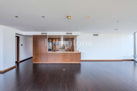 Apartament në Burj Khalifa, Dubai, Emiratet e Bashkuara Arabe 3 dhoma gjumi, 216.73526676 m2. № 651464 - Foto 2