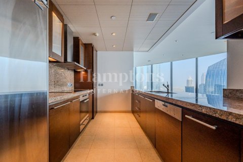 Apartament në Burj Khalifa, Dubai, Emiratet e Bashkuara Arabe 3 dhoma gjumi, 216.73526676 m2. № 651464 - Foto 1