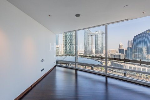 Apartament në Burj Khalifa, Dubai, Emiratet e Bashkuara Arabe 3 dhoma gjumi, 216.73526676 m2. № 651464 - Foto 10