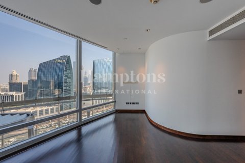 Apartament në Burj Khalifa, Dubai, Emiratet e Bashkuara Arabe 3 dhoma gjumi, 216.73526676 m2. № 651464 - Foto 9