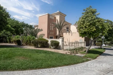 Villa te koop in Dubai Sports City, Dubai, VAE 4 slaapkamers, 350 vr.m., nr 649542 - foto 19