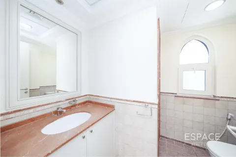 Villa te koop in Dubai Sports City, Dubai, VAE 4 slaapkamers, 350 vr.m., nr 649542 - foto 11