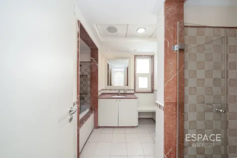 Villa te koop in Dubai Sports City, Dubai, VAE 4 slaapkamers, 350 vr.m., nr 649542 - foto 6