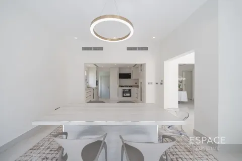 Villa til salg i Meadows, Dubai, UAE 4 soveværelser, 332 kvm № 649546 - foto 5