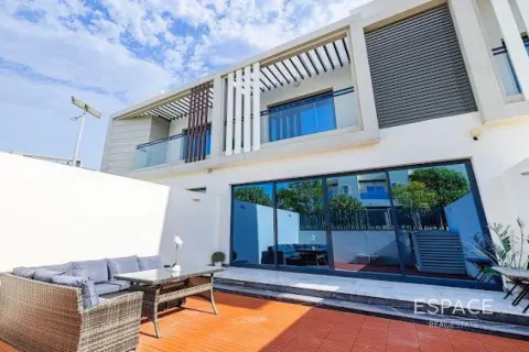 Townhouse sa Al Furjan, Dubai, UAE 3 silid-tulugan, 210 sq.m. № 649544 - larawan 1