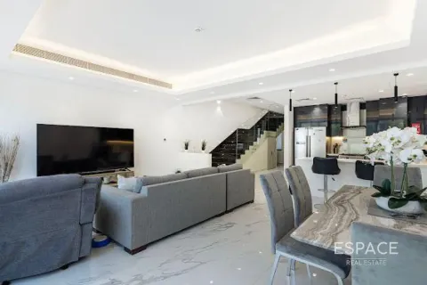 Townhouse sa Al Furjan, Dubai, UAE 3 silid-tulugan, 210 sq.m. № 649544 - larawan 3