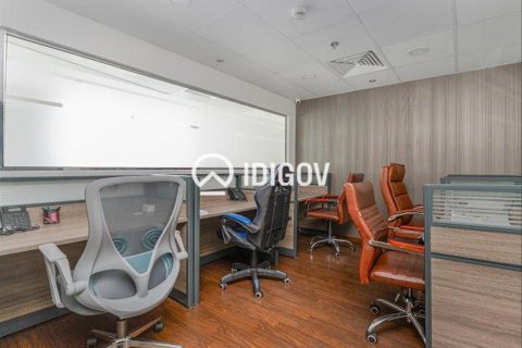 Office in Business Bay, Dubai, UAE 91.79 sq.m. № 737033 - photo 2