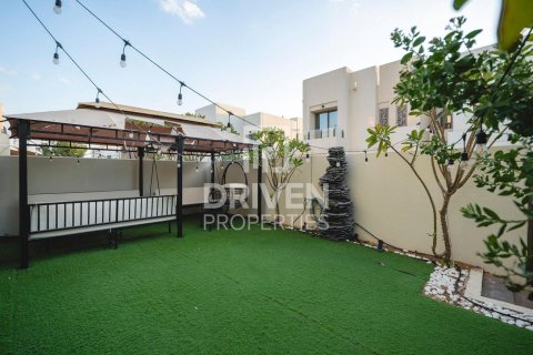 Kuća u nizu u Reem, Dubai, UAE 3 spavaćih soba, 238 m2 Br. 683300 - fotografija 16