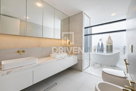 Apartment in DIFC, Dubai, UAE 3 bedrooms, 291 sq.m. № 683299