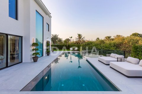 Villa Jumeirah Islands, Dubaijā, AAE 5 istabas, 1051 m2 Nr. 720503