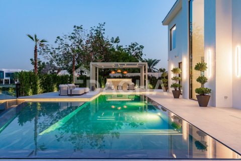 Vila u gradu Jumeirah Islands, Dubai, UAE 5 spavaće sobe, 1051 m2 Br. 720503 - Slika 29