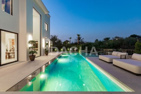 Vila u gradu Jumeirah Islands, Dubai, UAE 5 spavaće sobe, 1051 m2 Br. 720503 - Slika 28