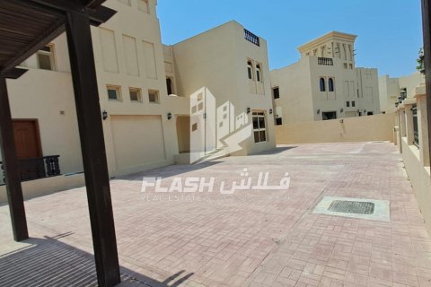 Villa zum Verkauf in Al Hamra Village, Ras Al Khaimah, VAE 5 Schlafzimmer, 1416.2 m2 Nr. 611648 - Foto 36