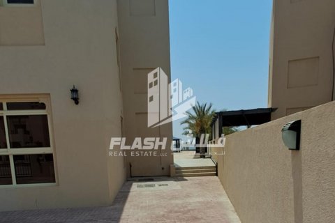 Villa zum Verkauf in Al Hamra Village, Ras Al Khaimah, VAE 5 Schlafzimmer, 1416.2 m2 Nr. 611648 - Foto 7