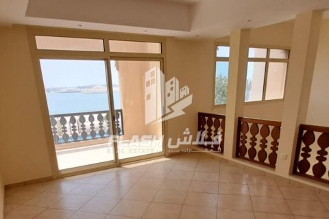 Villa zum Verkauf in Al Hamra Village, Ras Al Khaimah, VAE 5 Schlafzimmer, 1416.2 m2 Nr. 611648 - Foto 10