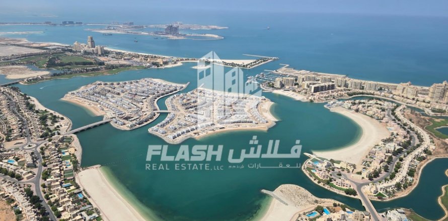 Villa in Al Hamra Village, Ras Al Khaimah, VAE: 5 Schlafzimmer, 1416.2 m2 Nr. 611648