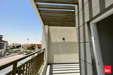 Shtëpi në qytet në Dubai, Emiratet e Bashkuara Arabe 3 dhoma gjumi, 114.7 m2. № 614193 - Foto 11