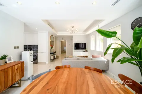 Vila u The Springs, Dubai, UAE 3 spavaćih soba, 209 m2 Br. 737848 - fotografija 4