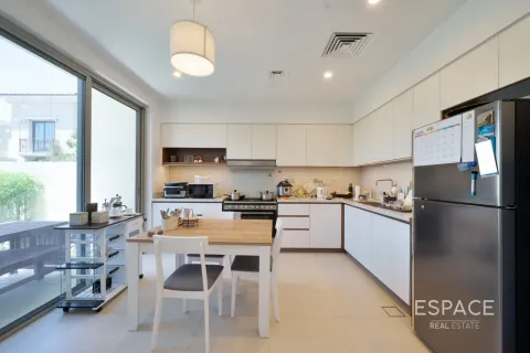 Vila u Arabian Ranches 2, Dubai, UAE 3 spavaćih soba, 189 m2 Br. 737849 - fotografija 5