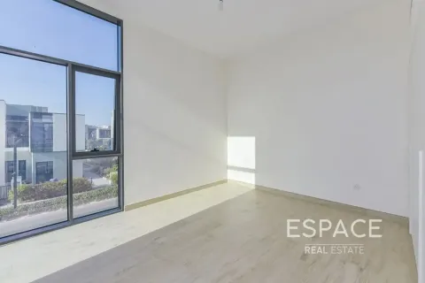 Vila u Al Furjan, Dubai, UAE 4 spavaćih soba, 388 m2 Br. 737851 - fotografija 11