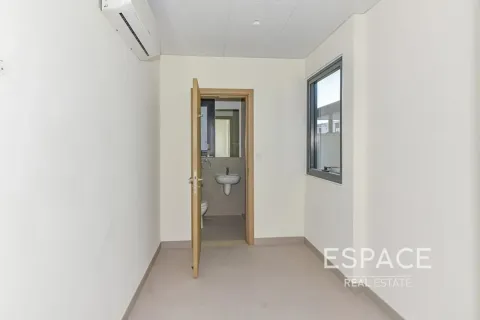 Vila u Al Furjan, Dubai, UAE 4 spavaćih soba, 388 m2 Br. 737851 - fotografija 9