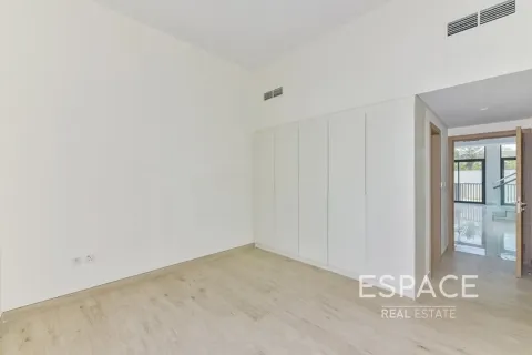 Vila u Al Furjan, Dubai, UAE 4 spavaćih soba, 388 m2 Br. 737851 - fotografija 6