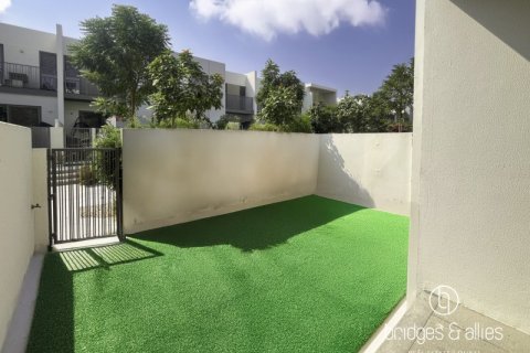 Vila v Tilal Al Ghaf, Dubai, SAE 3 spálne, 142 m2 č. 678776 - Fotografia 1